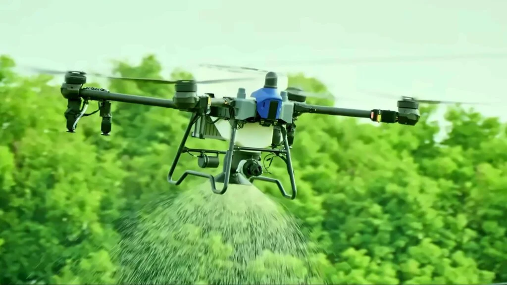drone-agricola-em-operação