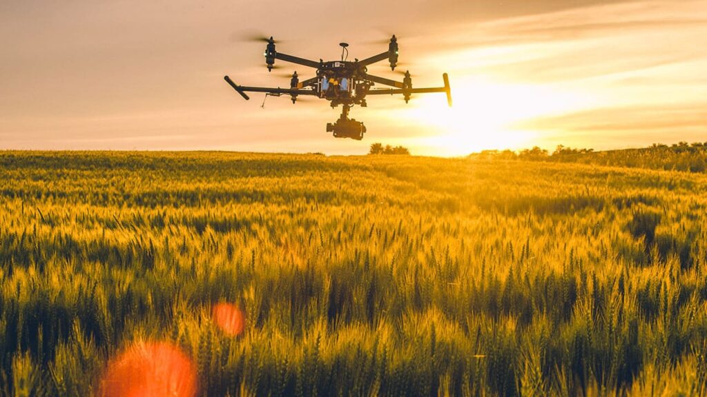 drone-agricola-em-operação