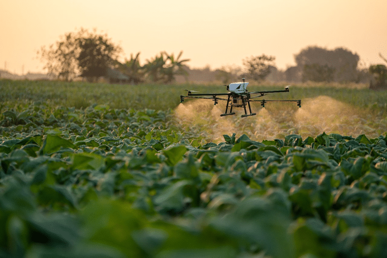 drone-agricola-em-operação