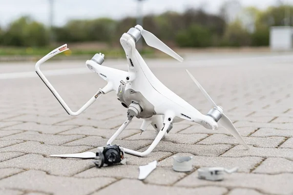Quando um Drone Cai: A Ciência por Trás dos Acidentes com Aeronaves Remotamente Pilotadas